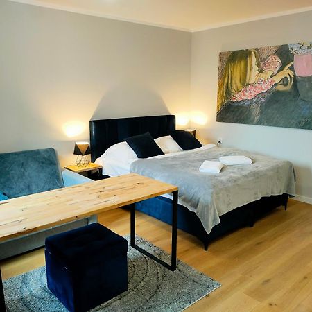 Hugo Vip Apartments Krasków Εξωτερικό φωτογραφία