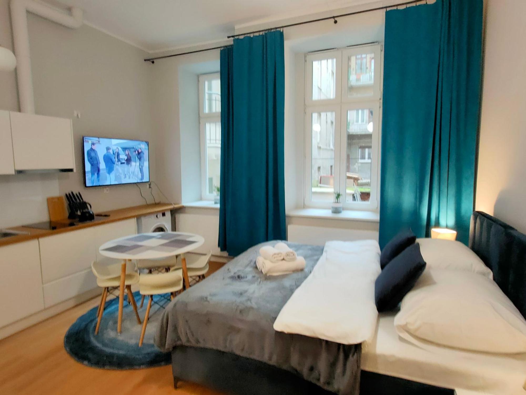 Hugo Vip Apartments Krasków Εξωτερικό φωτογραφία